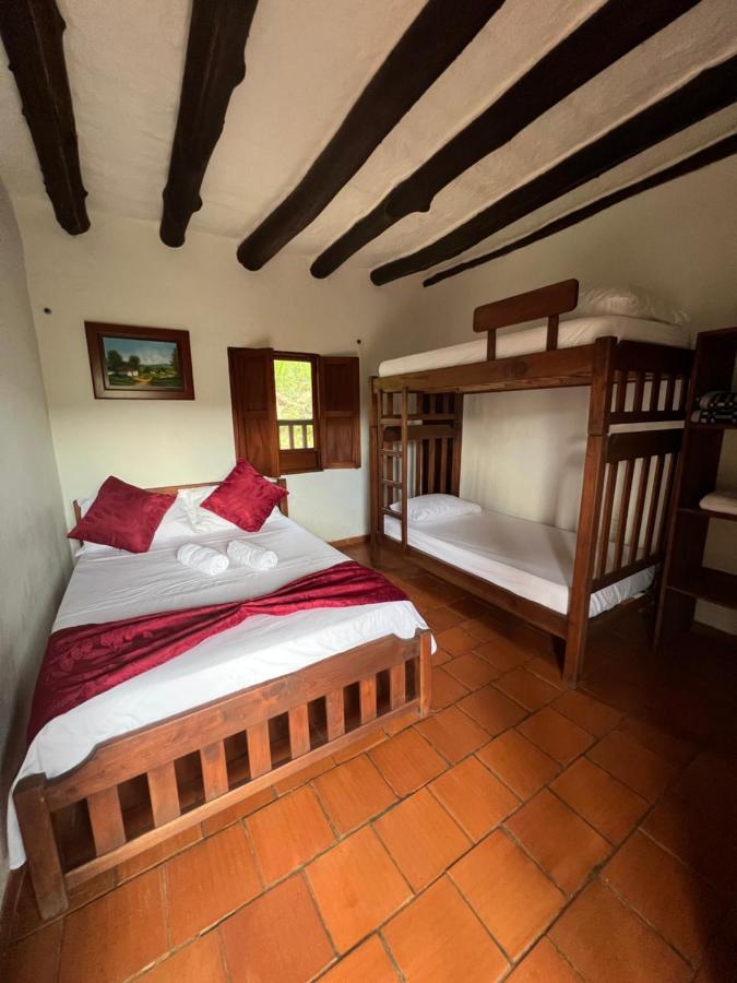 Hostal Villa San Rafael บาริชารา ภายนอก รูปภาพ