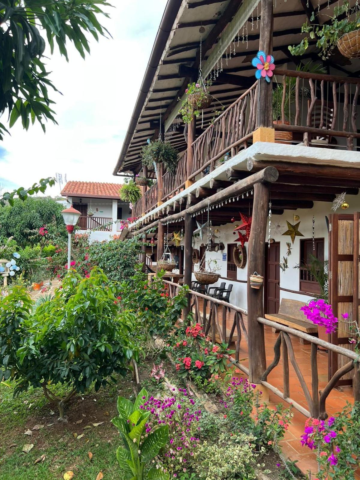 Hostal Villa San Rafael บาริชารา ภายนอก รูปภาพ